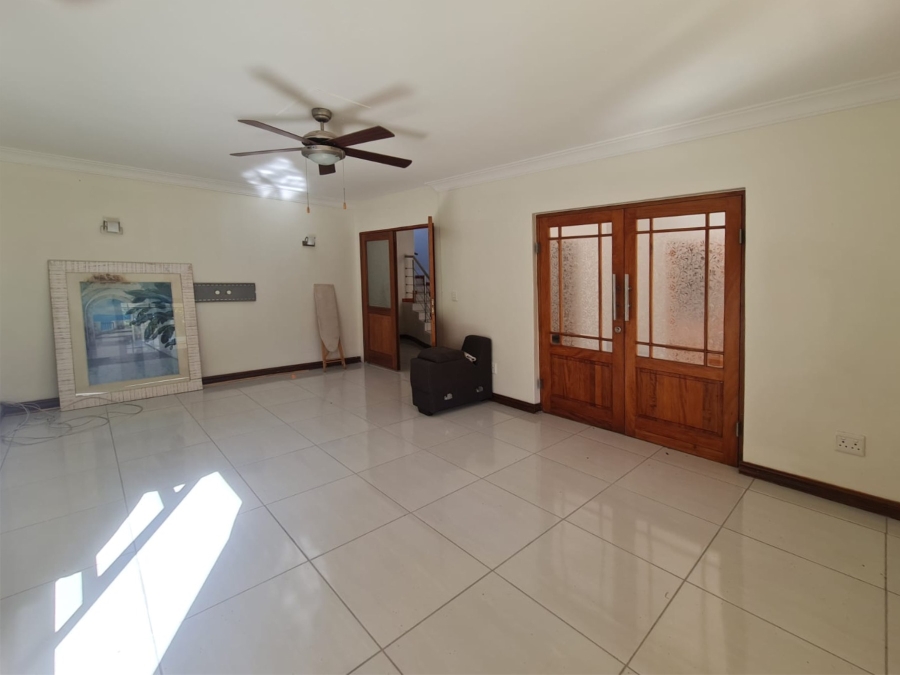 To Let 5 Bedroom Property for Rent in Eagles Landing North West